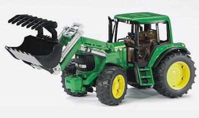 John Deere 6920 s čelním nakládačem